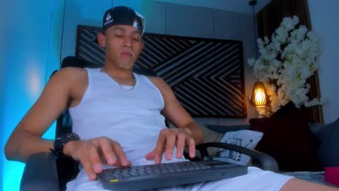 bento_fox online show from 21, 10, 2025