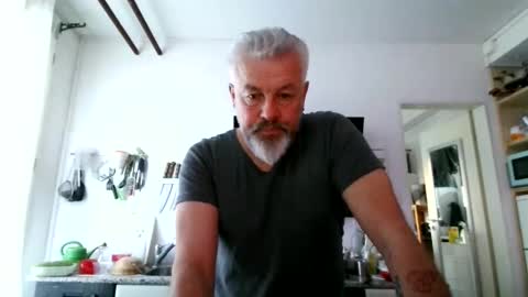 Snapshot of berg_boy chatting on 25, 2, 2026 Martin online show from 25, 2, 2026