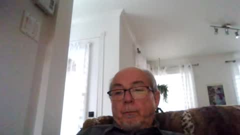 bernard1102 online show from 1, 1, 2025