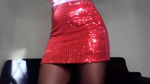Snapshot of berry_twinkle chatting on 20, 10, 2025 Trizar online show from 20, 10, 2025