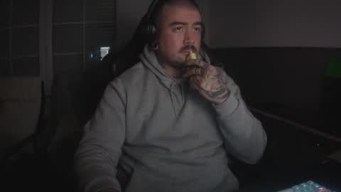 Snapshot of berto3389 chatting on 2, 2, 2026 berto3389 online show from 2, 2, 2026