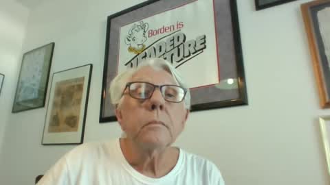 Snapshot of bestshot1951 chatting on 4, 2, 2025 bestshot1951 online show from 4, 2, 2025