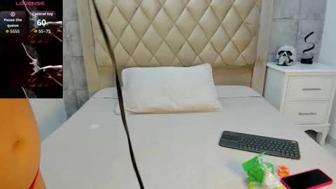 Snapshot of betanymiller chatting on 25, 9, 2025 Betany online show from 25, 9, 2025