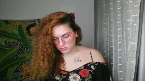 Snapshot of bettytaylor23 chatting on 20, 11, 2025 bettytaylor23 online show from 20, 11, 2025