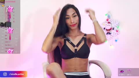 Nicolle Aviles online show from 26, 12, 2024