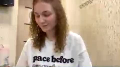 Sophie online show from 2, 4, 2026