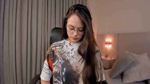 Bian  online show from 14, 12, 2025