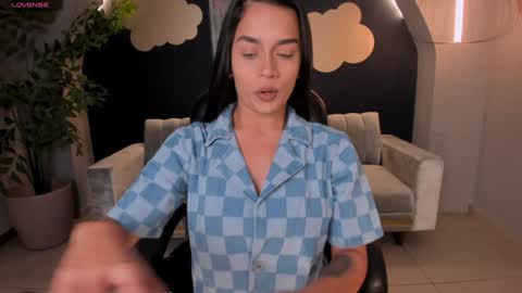 Bianca Pierce online show from 23, 12, 2024