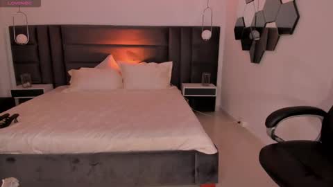 Bianca Pierce online show from 24, 10, 2025