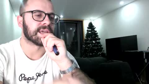 biancascofield online show from 10, 1, 2025