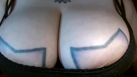 Snapshot of bianka_star_ chatting on 8, 3, 2025 bianca online show from 8, 3, 2025