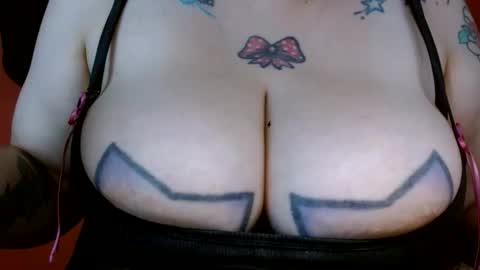 Snapshot of bianka_star_ chatting on 27, 10, 2025 bianca online show from 27, 10, 2025