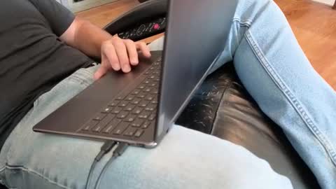 Bicuriouspanties online show from 13, 9, 2025