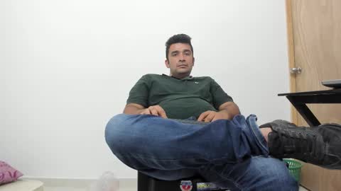 Snapshot of big_dad69 chatting on 29, 11, 2025 Tommy online show from 29, 11, 2025