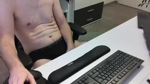 big_tobi_1 online show from 18, 11, 2025