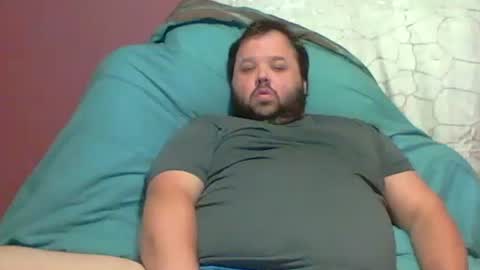 Snapshot of bigbear3287 chatting on 23, 11, 2025 Liam online show from 23, 11, 2025