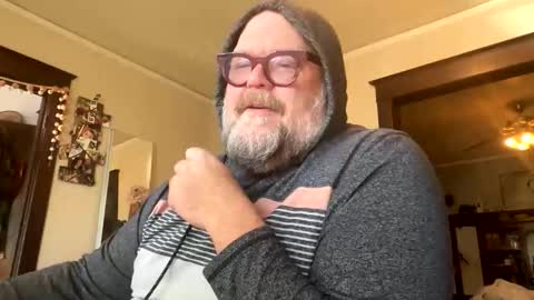 Snapshot of bigbearlittlebear2 chatting on 16, 11, 2025 Bear Woods online show from 16, 11, 2025