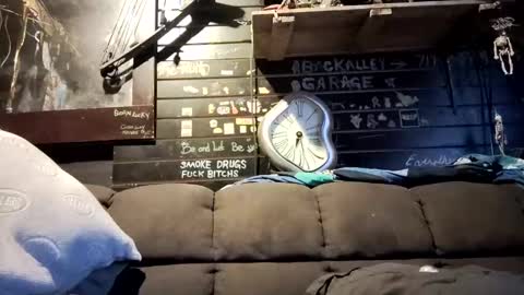 Stevie Snow online show from 18, 10, 2025