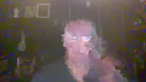 Snapshot of bigbeerdrinker1 chatting on 16, 11, 2025 bigbeerdrinker online show from 16, 11, 2025