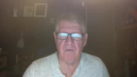 Snapshot of bigbeerdrinker1 chatting on 21, 11, 2025 bigbeerdrinker online show from 21, 11, 2025