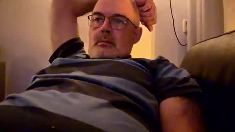 Snapshot of bigbibear88 chatting on 4, 10, 2025 bigbibear88 online show from 4, 10, 2025