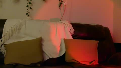 Melenie Mel online show from 11, 12, 2024