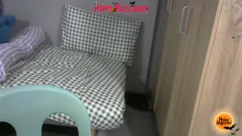 Snapshot of bigboobslyn chatting on 21, 10, 2025 bigboobslyn online show from 21, 10, 2025