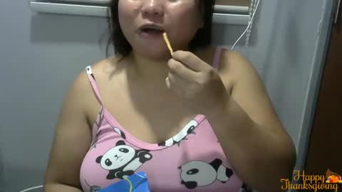 Snapshot of bigboobslyn chatting on 20, 11, 2025 bigboobslyn online show from 20, 11, 2025