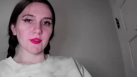 Isabella online show from 15, 1, 2025