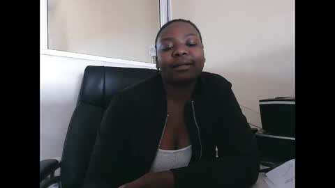 Snapshot of bigbumboobs98 chatting on 24, 9, 2025 bigbumboobs98 online show from 24, 9, 2025