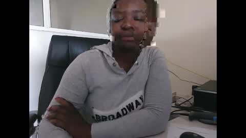 Snapshot of bigbumboobs98 chatting on 25, 9, 2025 bigbumboobs98 online show from 25, 9, 2025