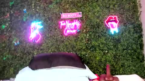 bigbuttsarena online show from 18, 2, 2026