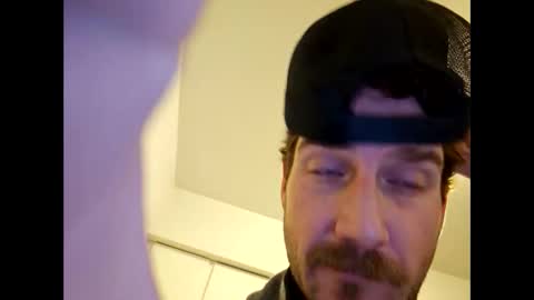 Snapshot of bigcanuck35 chatting on 23, 12, 2024 bigcanuck35 online show from 23, 12, 2024