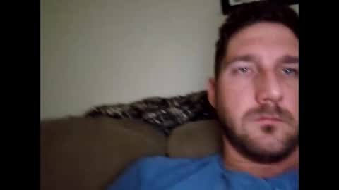 Snapshot of bigcanuck35 chatting on 29, 10, 2025 bigcanuck35 online show from 29, 10, 2025