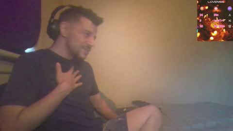 Jon - Im Straight online show from 15, 12, 2024
