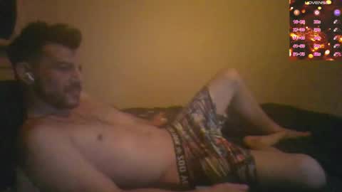 Jon - Im Straight online show from 25, 12, 2024