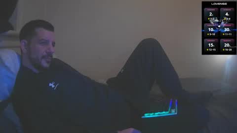 Jon - Im Straight online show from 15, 12, 2025