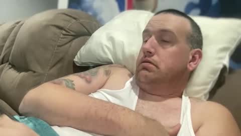 bigcocksuckingslut online show from 6, 1, 2026