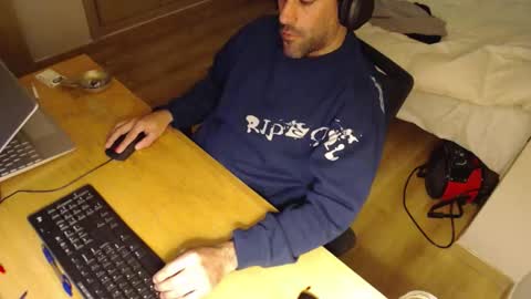 bigcok35spain online show from 21, 12, 2025