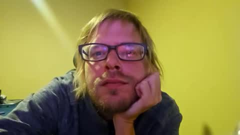 Snapshot of bigdickd991 chatting on 4, 12, 2025 Bigdickd991 online show from 4, 12, 2025