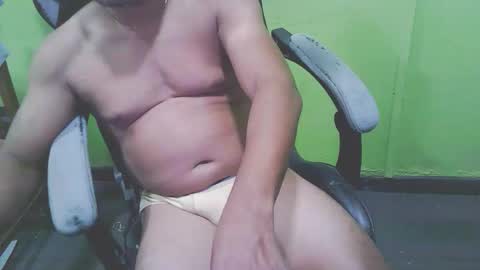 Snapshot of bigdickguyaux chatting on 20, 12, 2025 bigdickguyaux online show from 20, 12, 2025