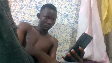 Snapshot of bigfeet9999 chatting on 23, 11, 2025 Ask in pvt online show from 23, 11, 2025