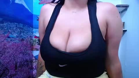  Sunny   online show from 10, 3, 2025