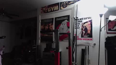 Snapshot of biggerisbetter21 chatting on 18, 10, 2025 biggerisbetter21 online show from 18, 10, 2025