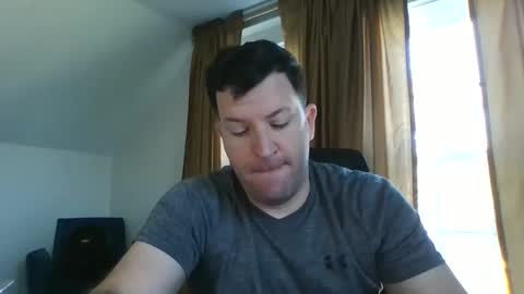 BiggestBallsOnChatr online show from 14, 12, 2025