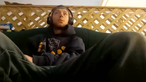 biggestboiiii online show from 2, 4, 2026