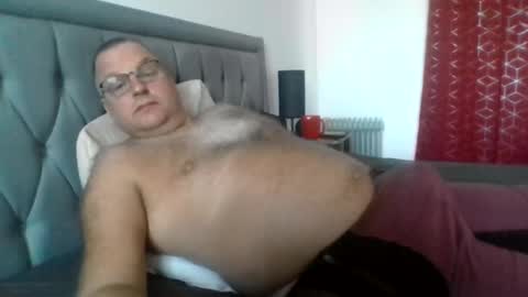 bigguy2014 online show from 23, 9, 2025
