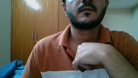 Snapshot of bighandsomesatisfy chatting on 25, 12, 2024 bighandsomesatisfy online show from 25, 12, 2024