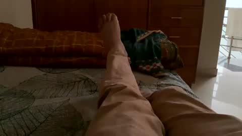 Snapshot of bighandsomesatisfy chatting on 4, 3, 2025 bighandsomesatisfy online show from 4, 3, 2025