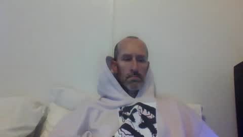 Snapshot of bighugemouthful chatting on 30, 11, 2025 Chaz online show from 30, 11, 2025